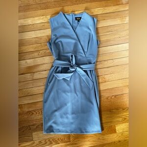 Elegant Blue Sleeveless Dress